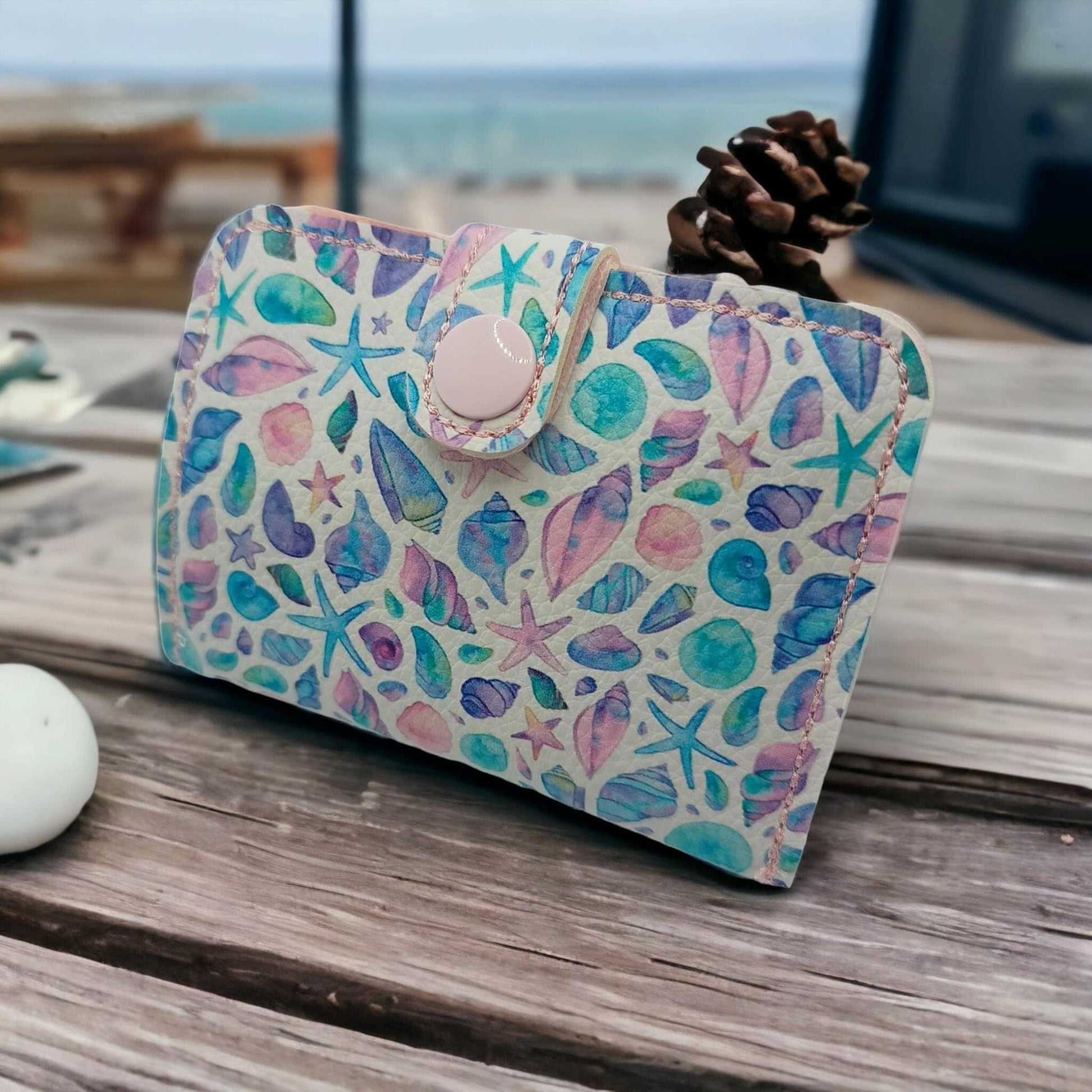 Seashell Themed Vinyl Coin Purse with Change Card Compartments